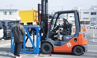 フォークリフト運転技能講習
